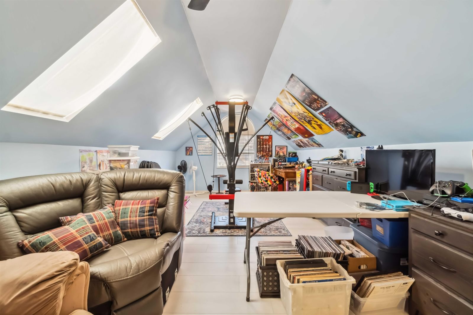 Listing Image 21