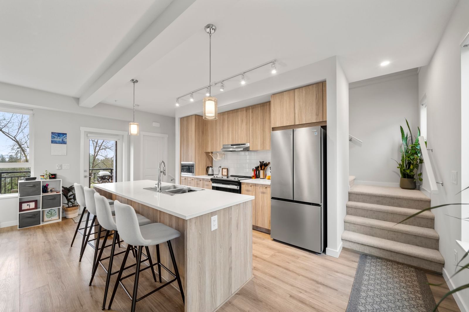 Listing Image 9