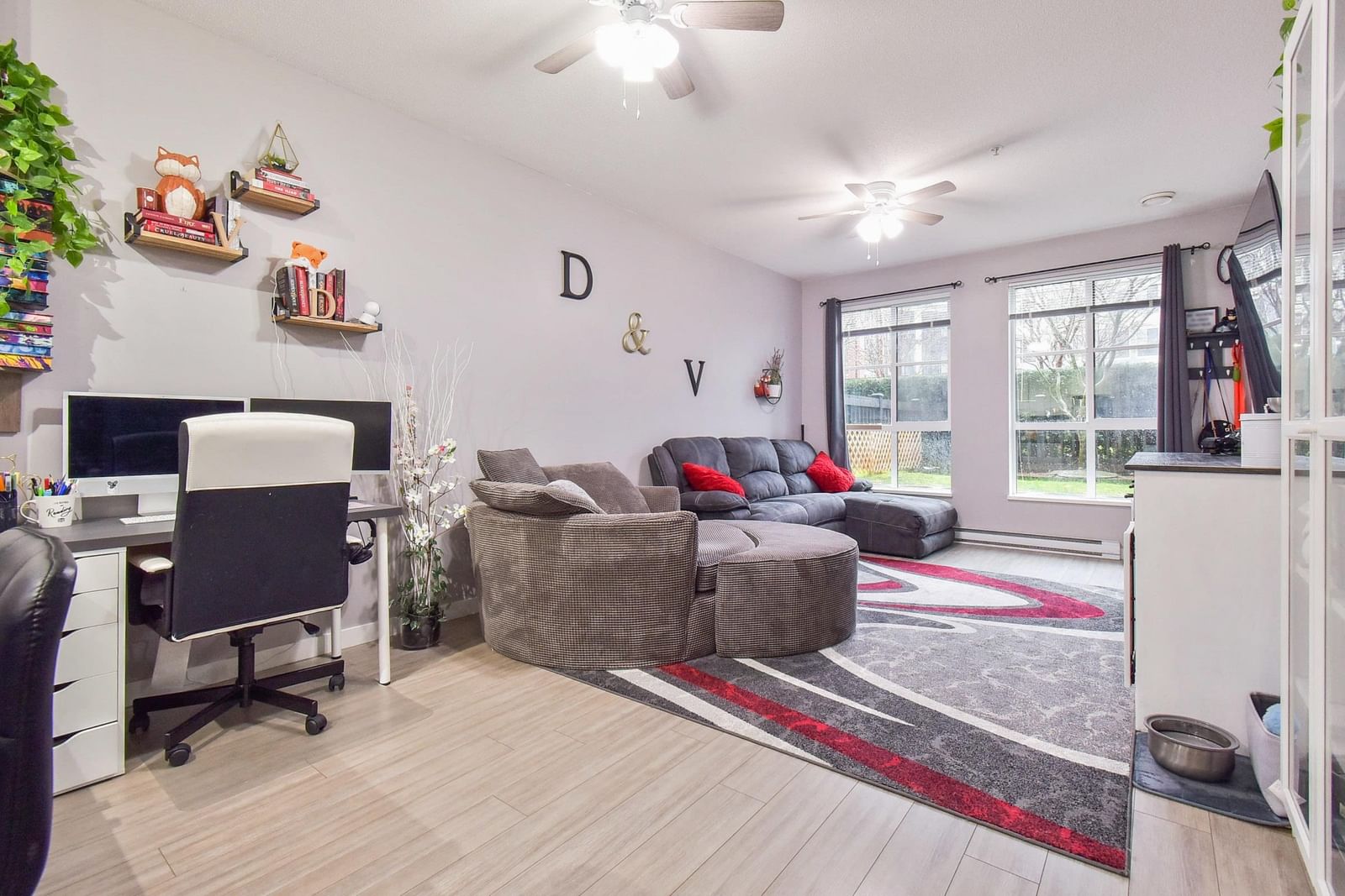 Listing Image 10