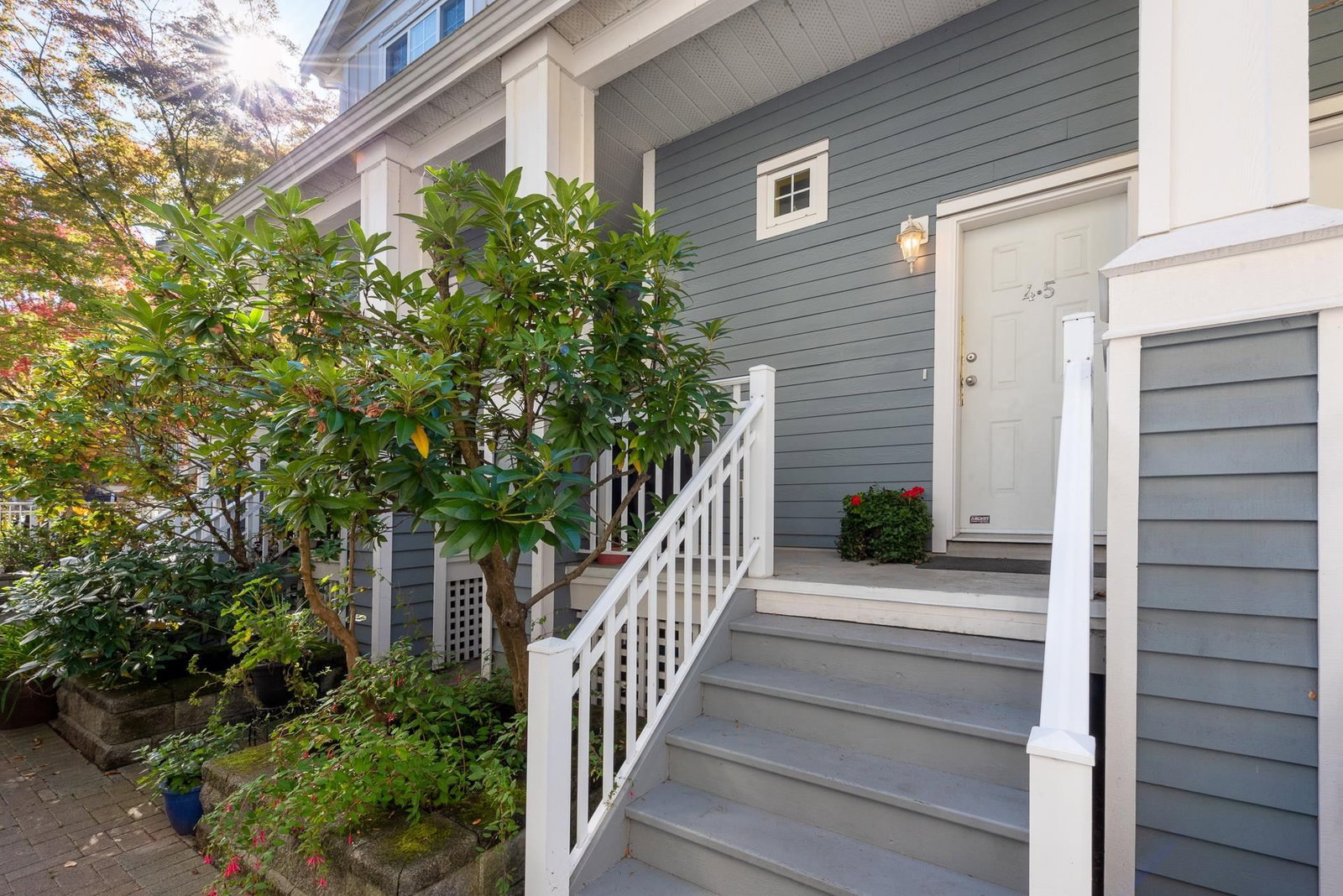 Listing Image 9