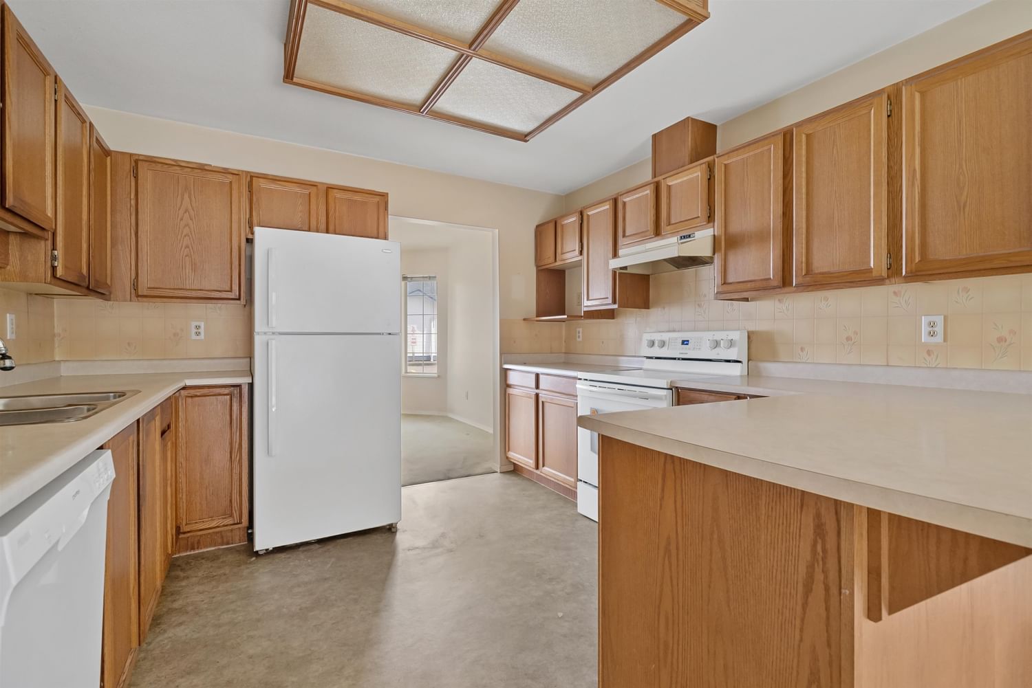 Listing Image 10
