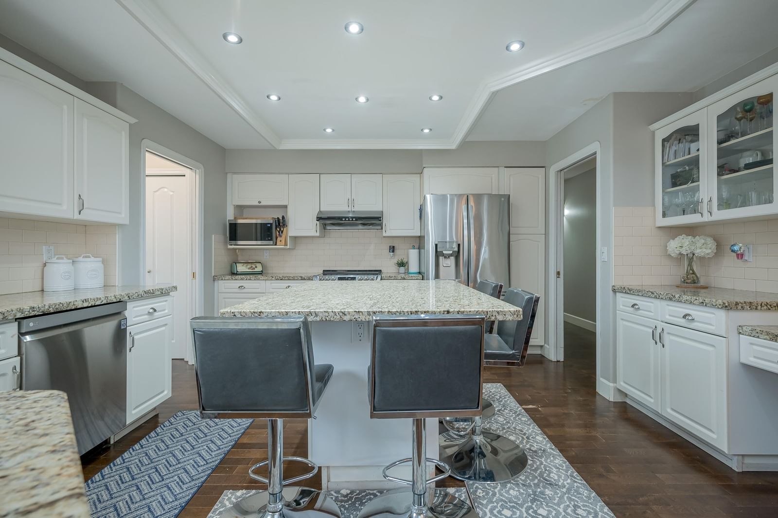 Listing Image 11