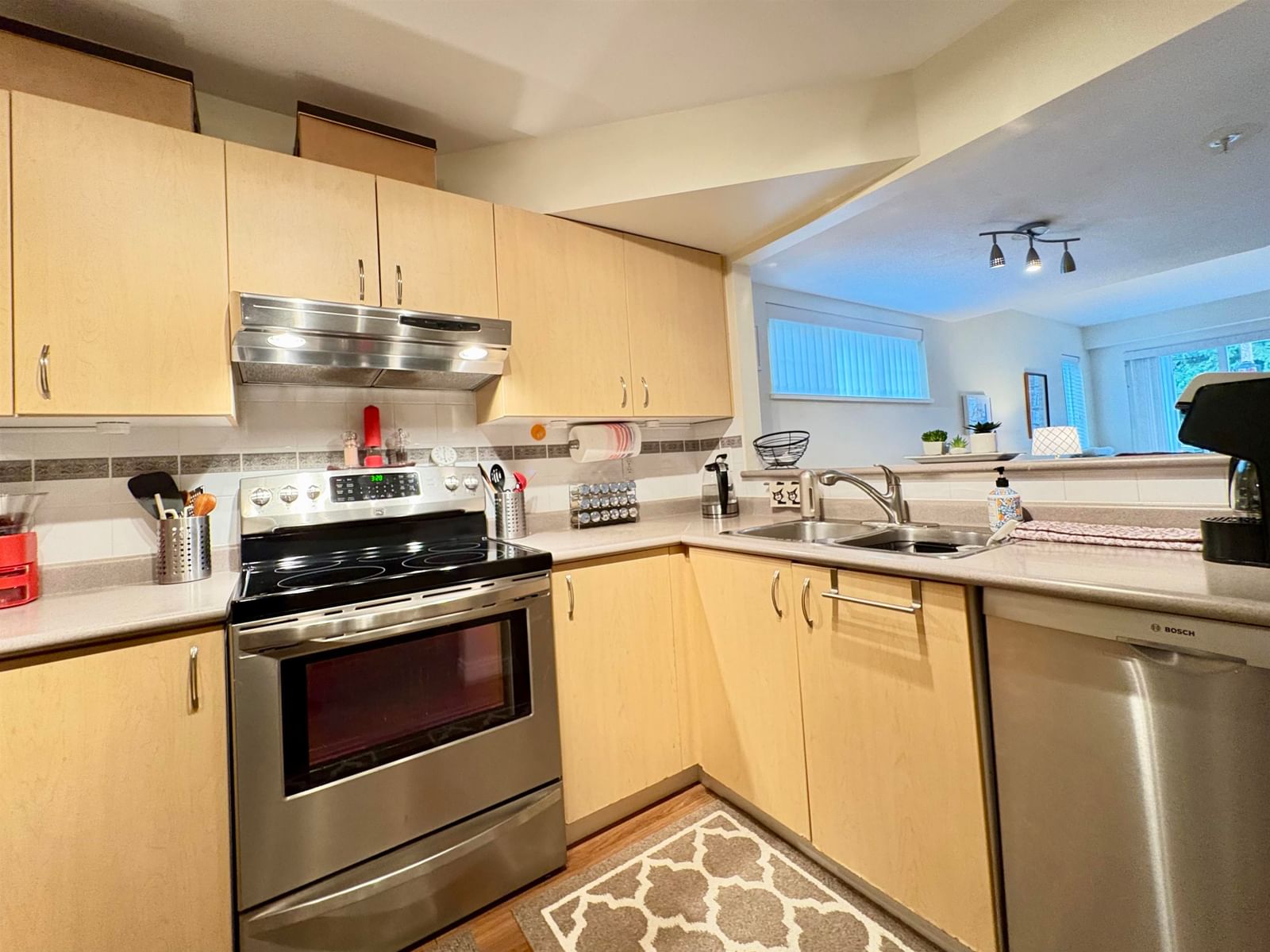 Listing Image 19