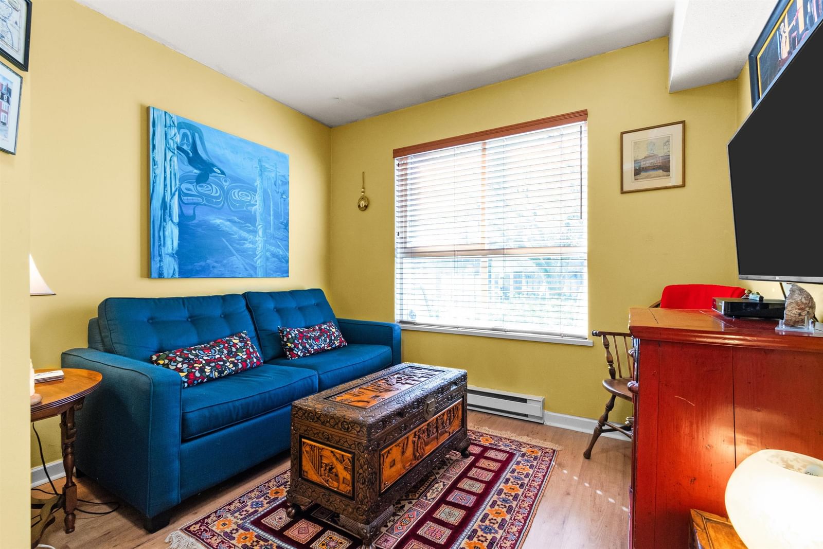Listing Image 11