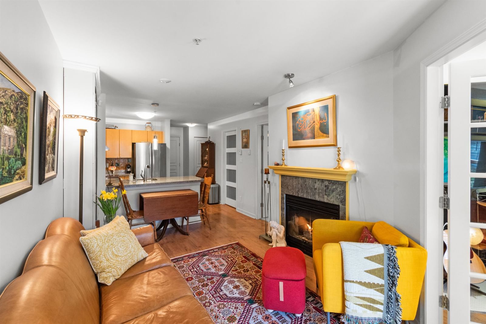 Listing Image 5