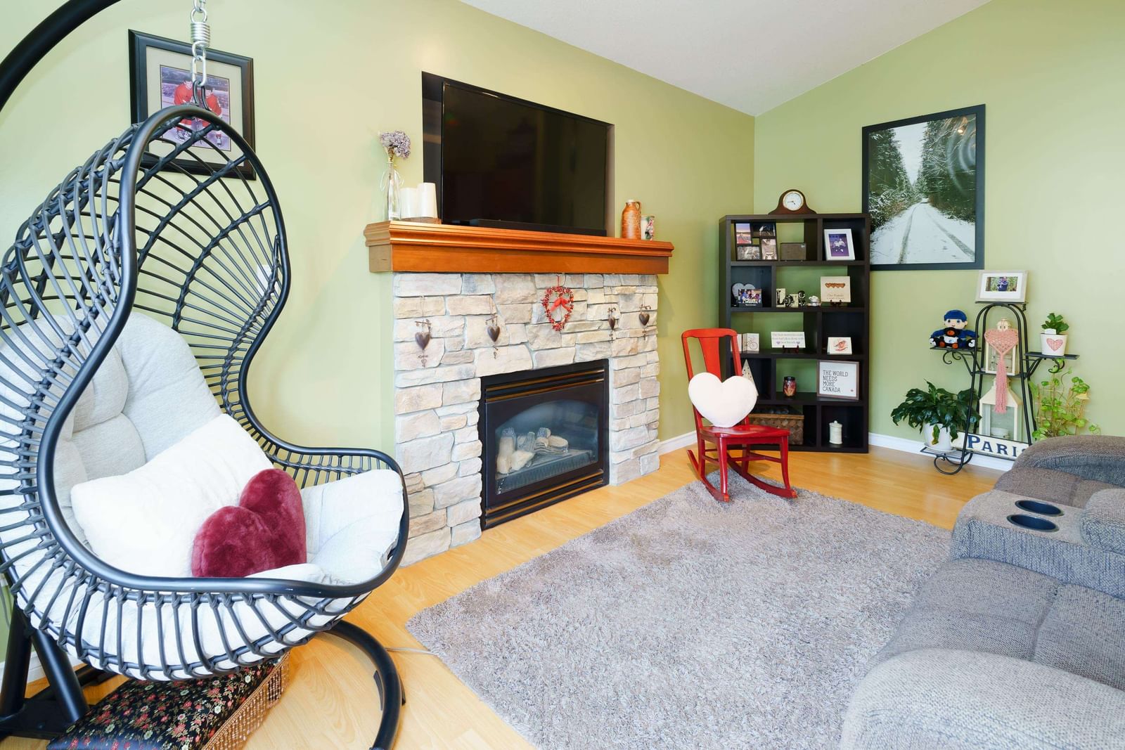 Listing Image 10