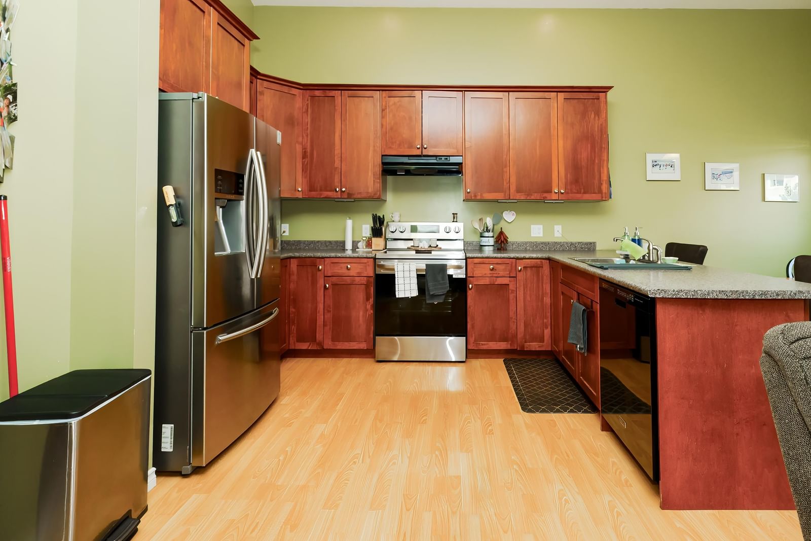 Listing Image 15