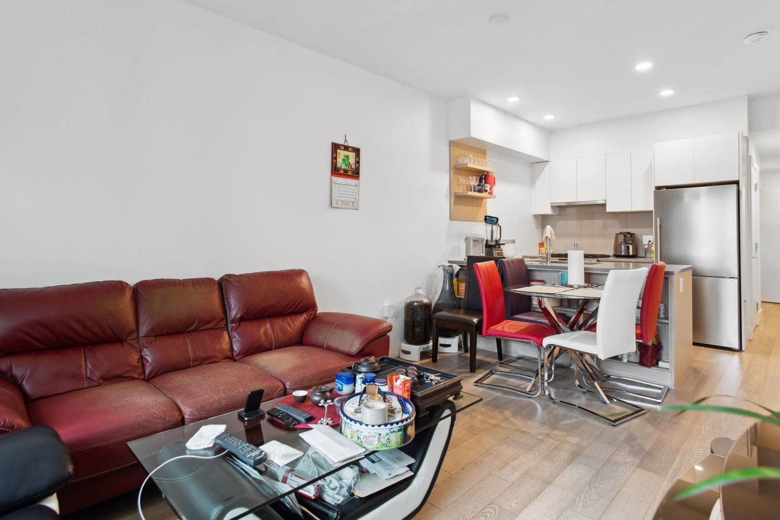 Listing Image 3