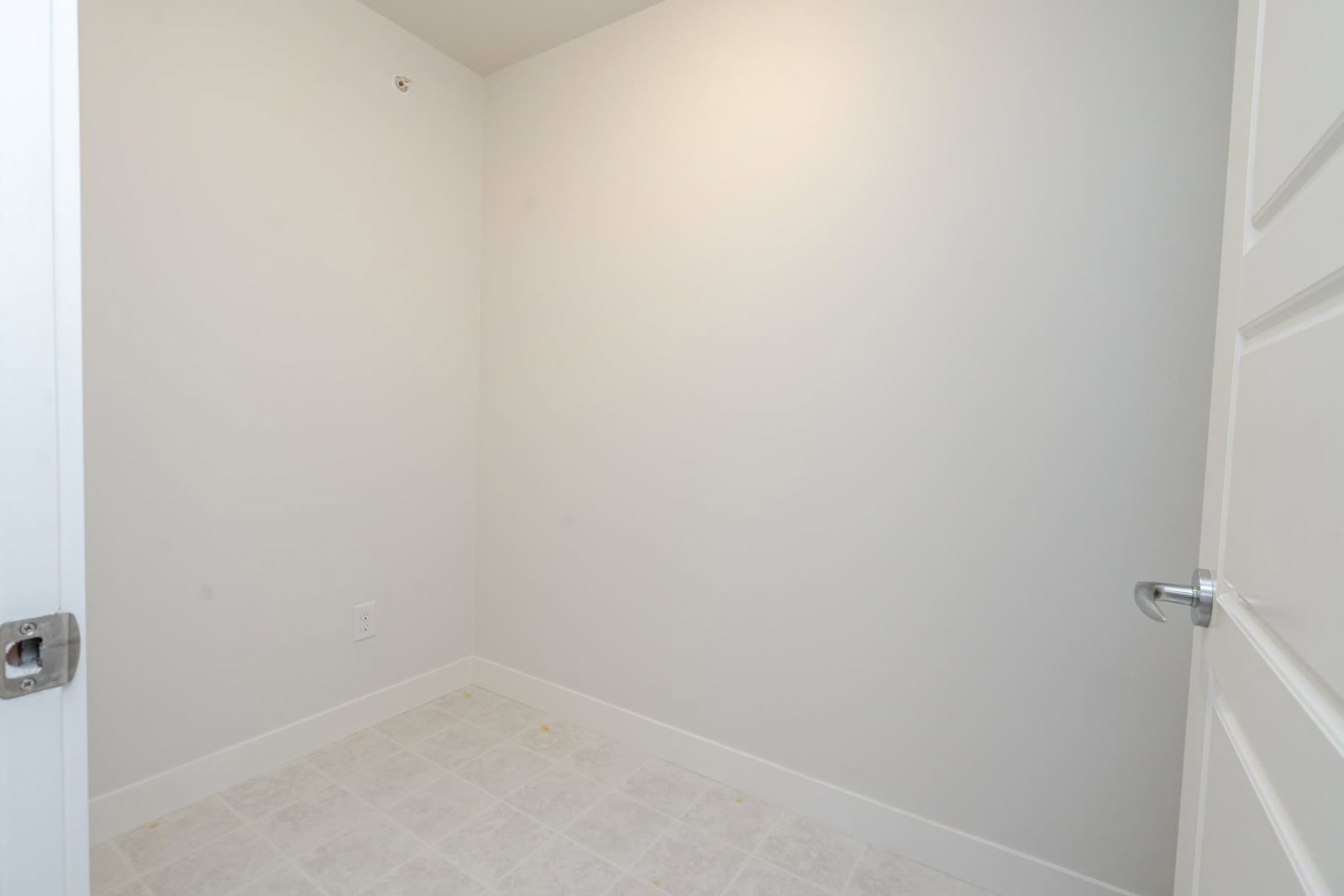 Listing Image 36