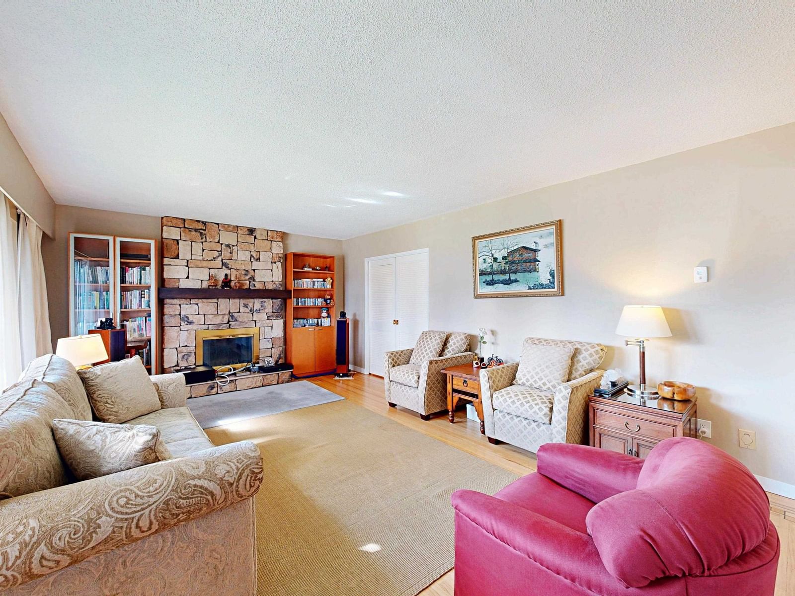 Listing Image 13