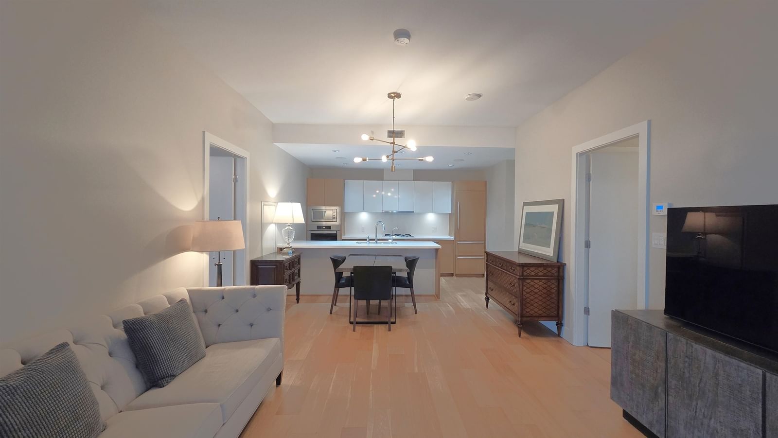 Listing Image 17
