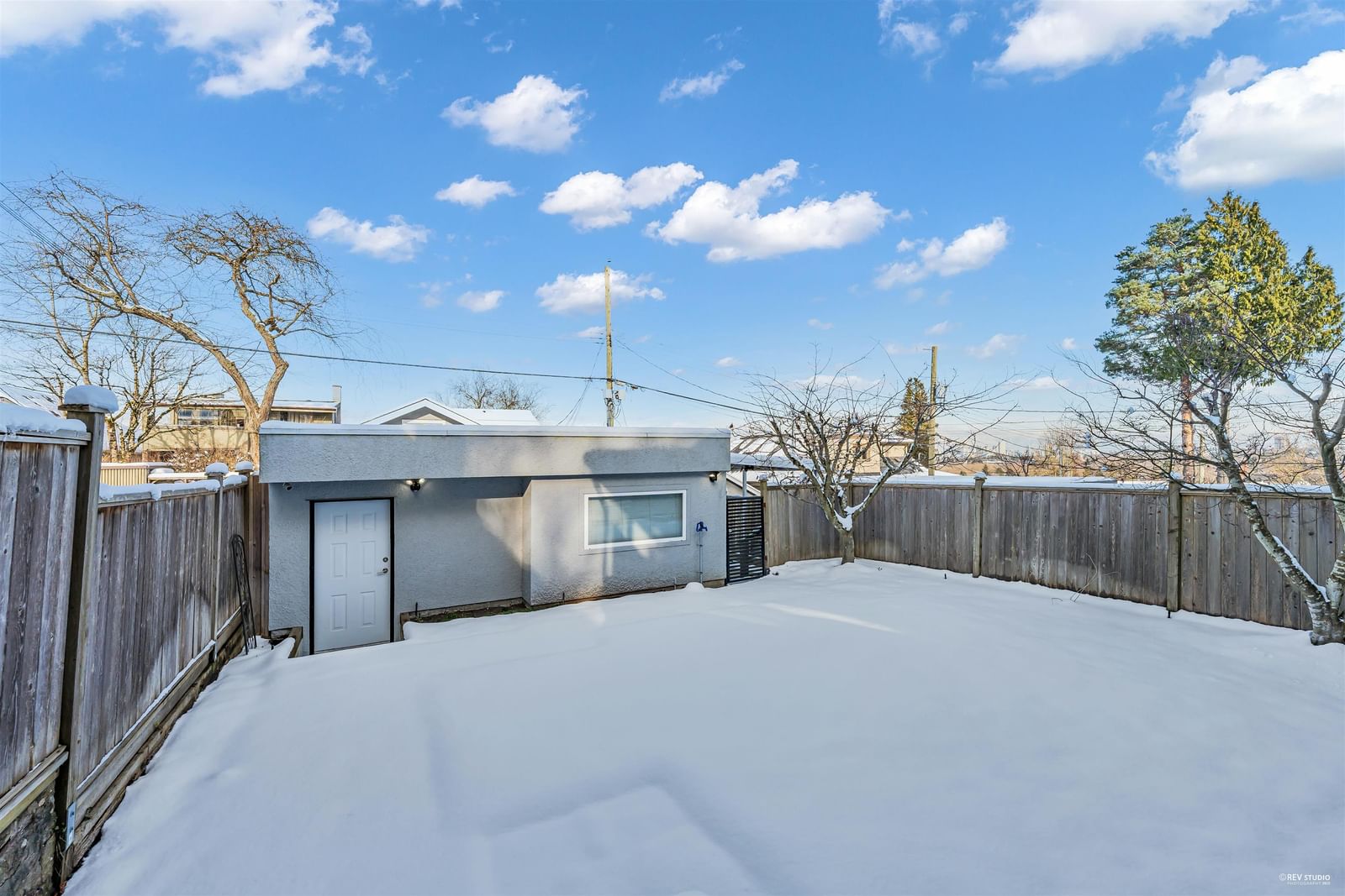 Listing Image 16