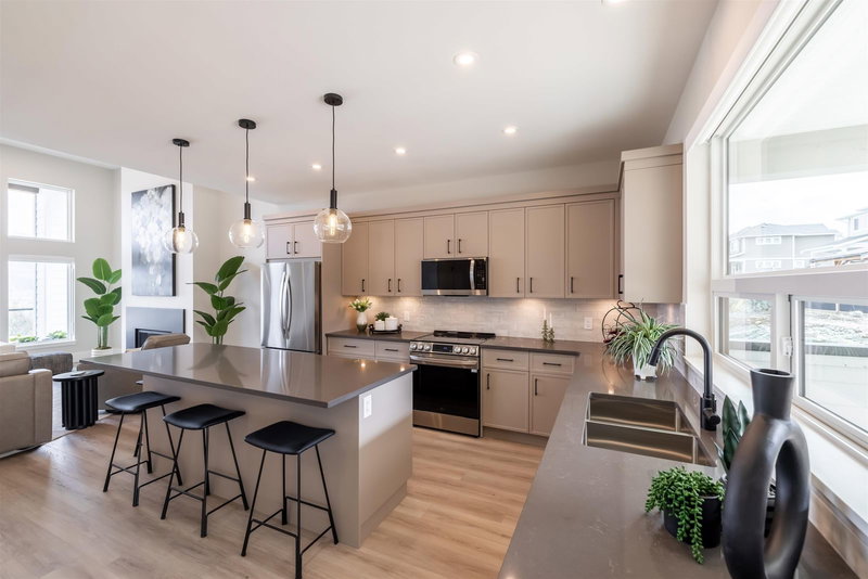 47256 Valerie Place, Chilliwack, V2P 0K4 | Image 3