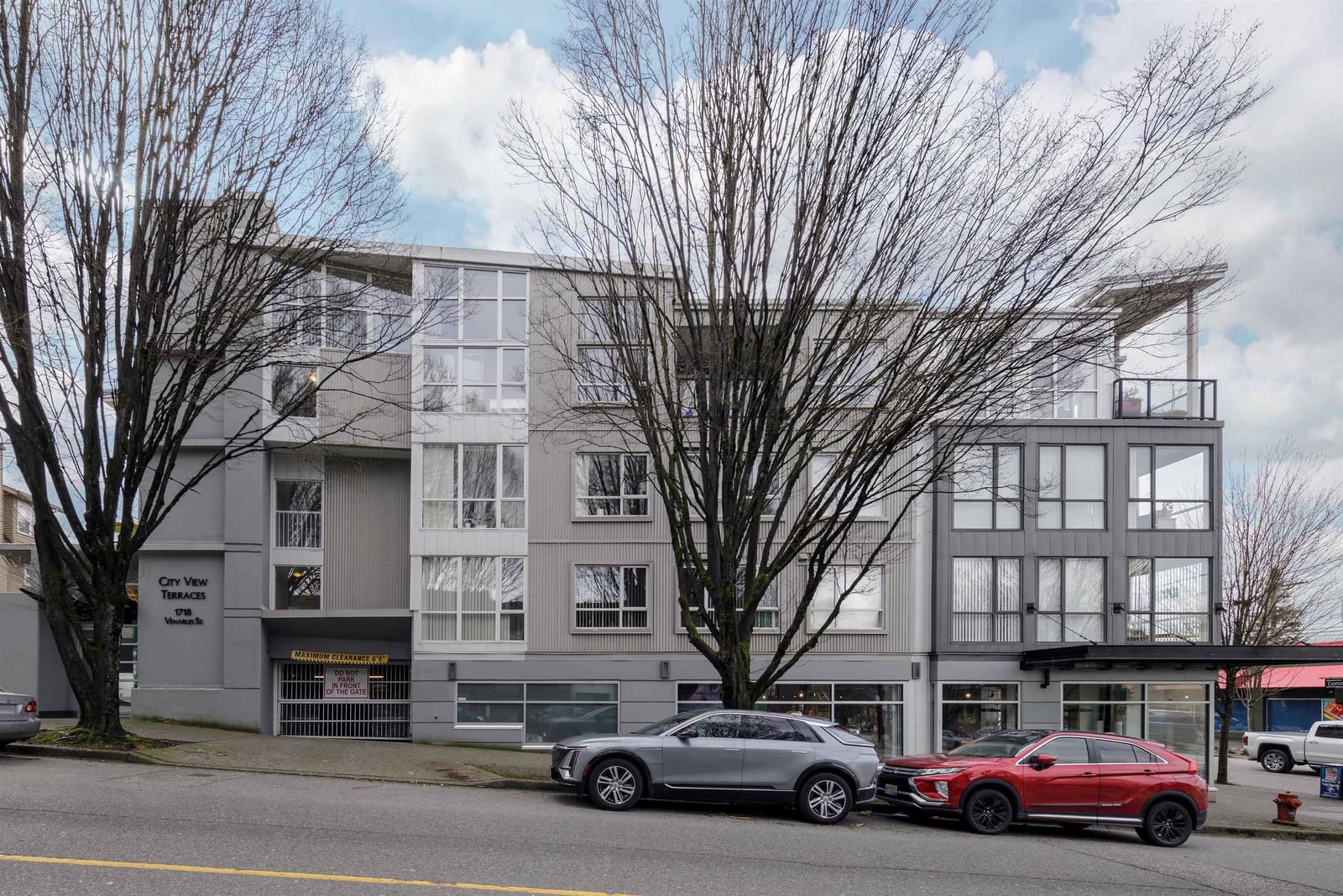 Listing Image 18