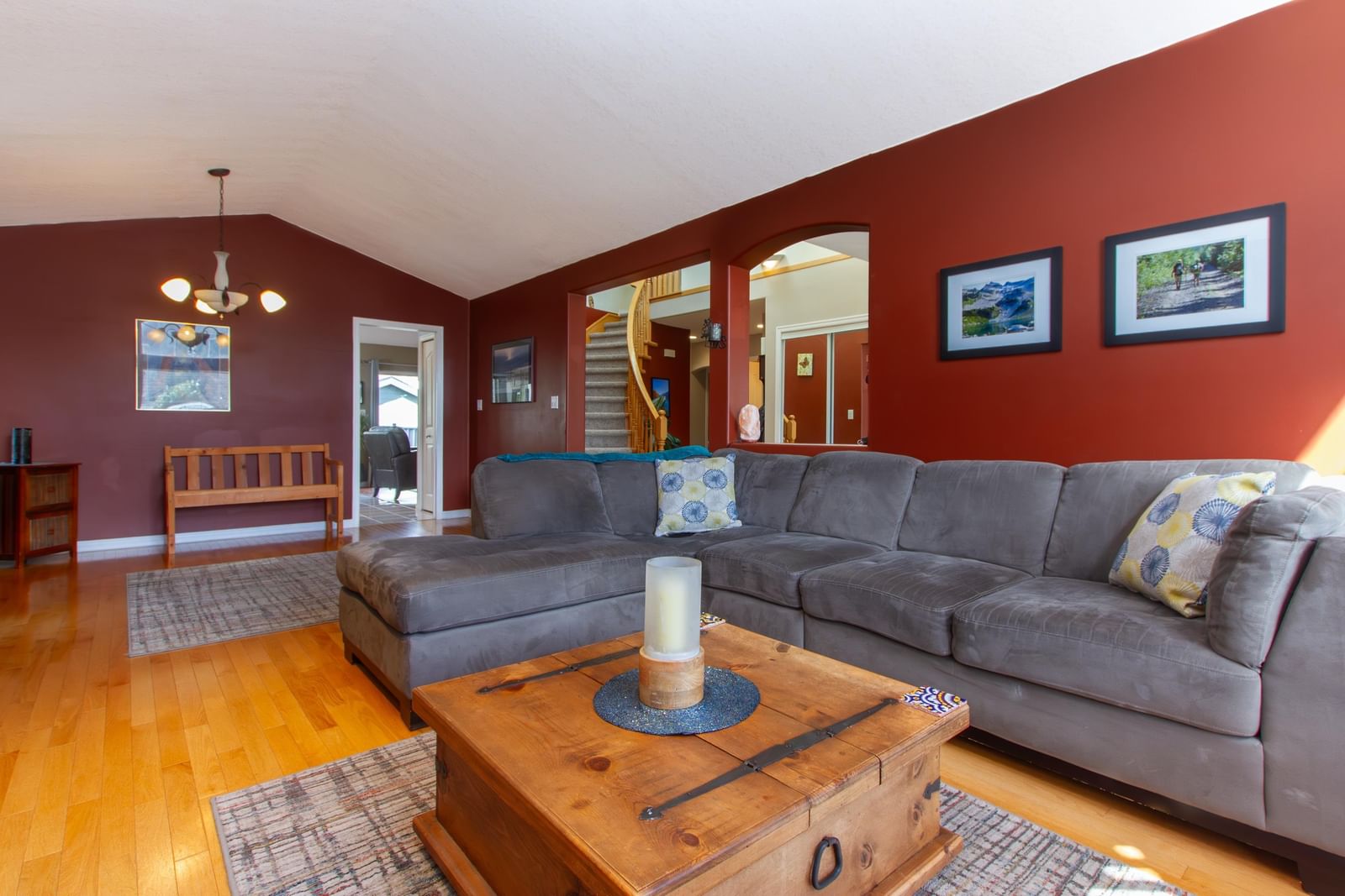 Listing Image 12