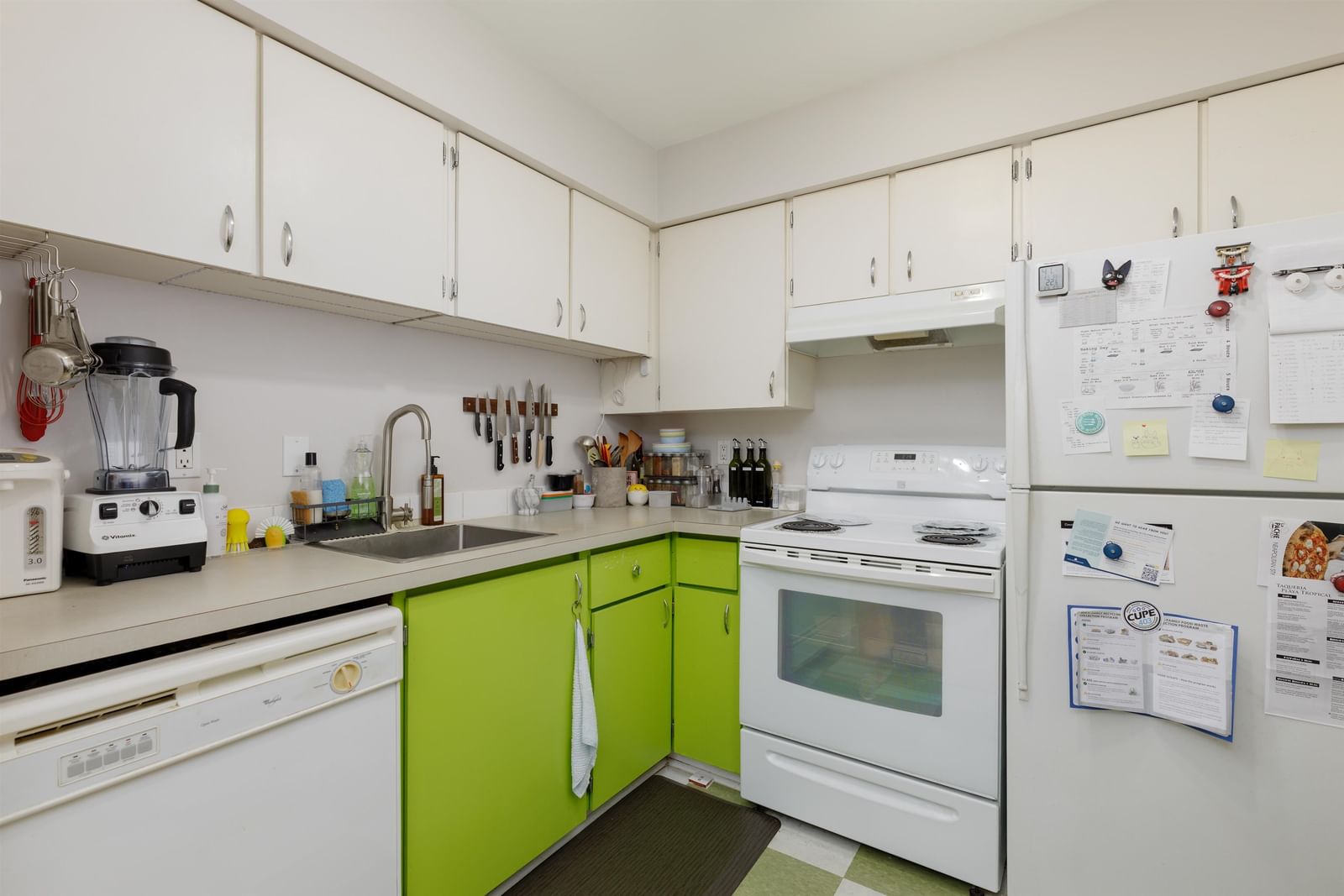 Listing Image 8
