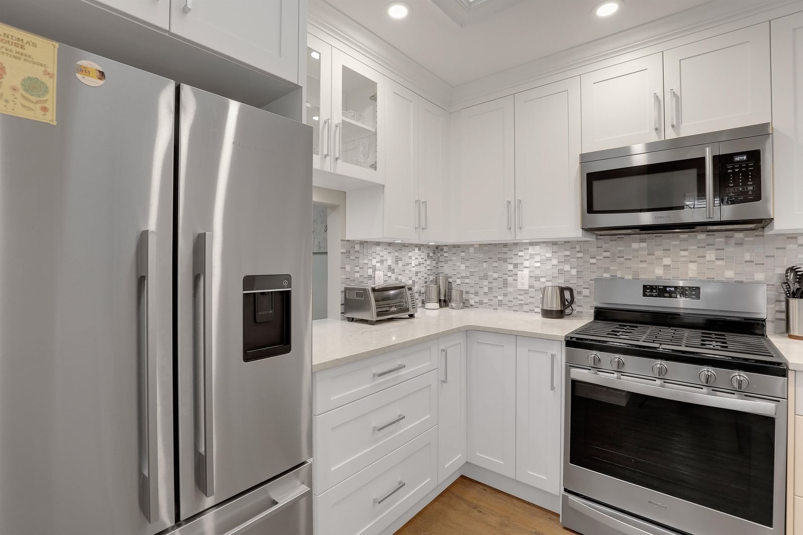 Listing Image 13