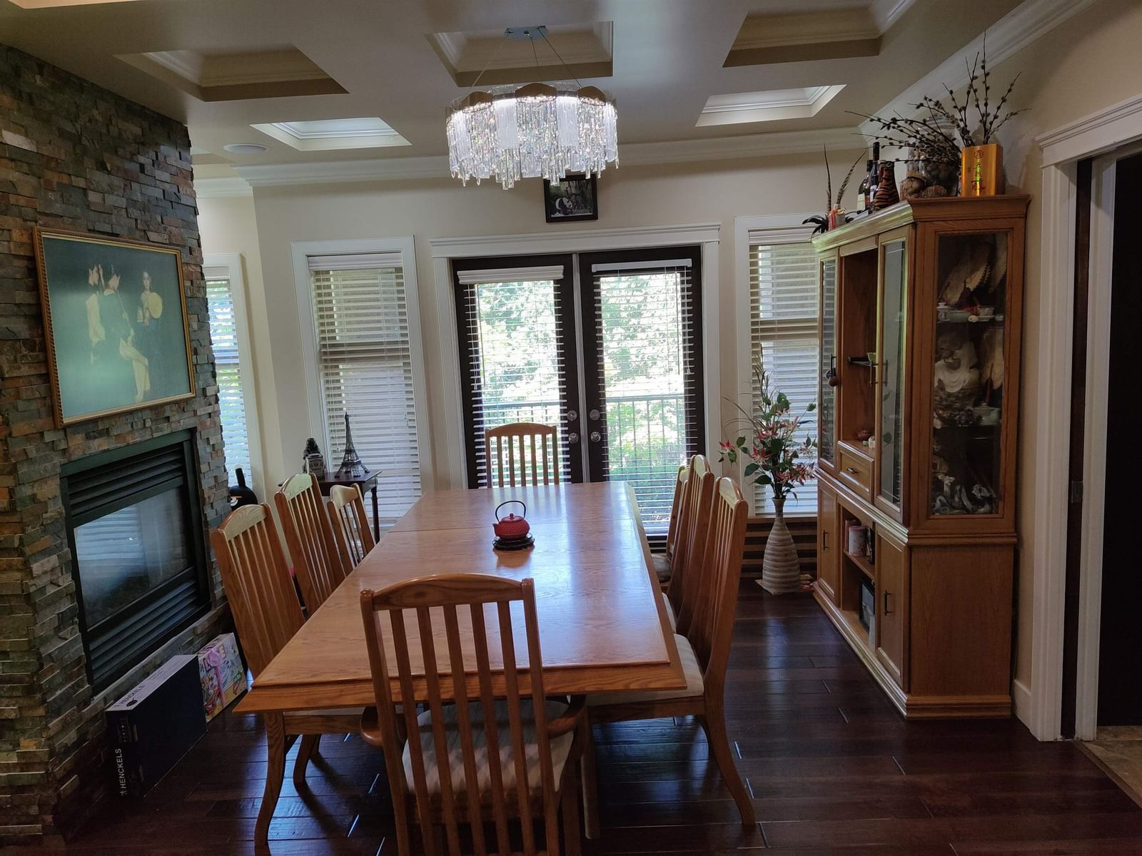 Listing Image 6