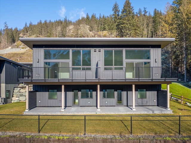 25 - 4000 Sunstone Way