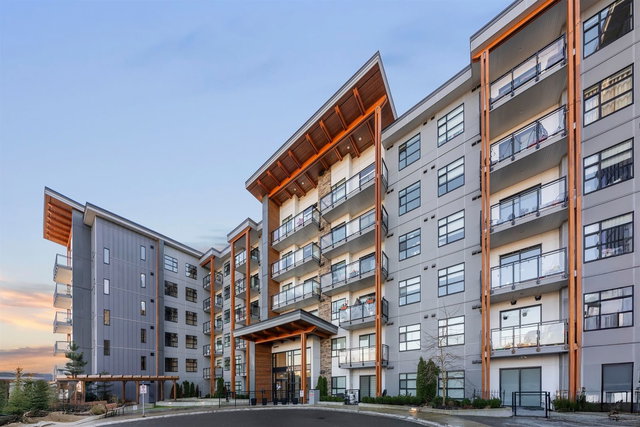 207 - 6960 Nicholson Road