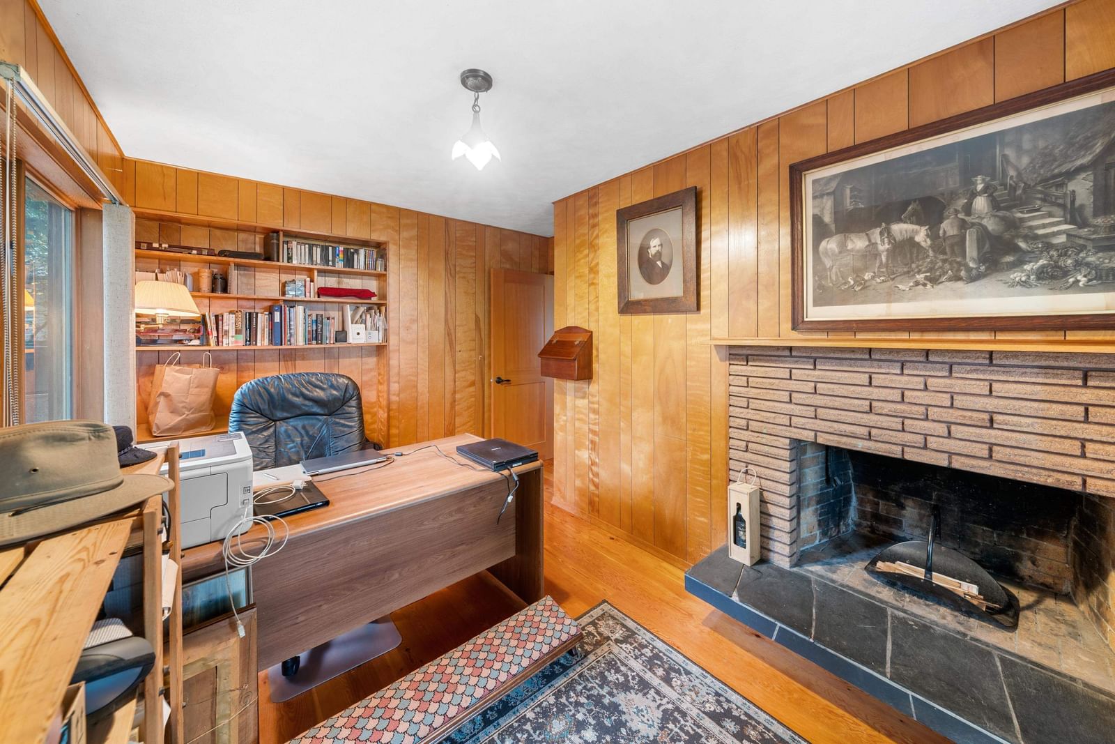 Listing Image 5