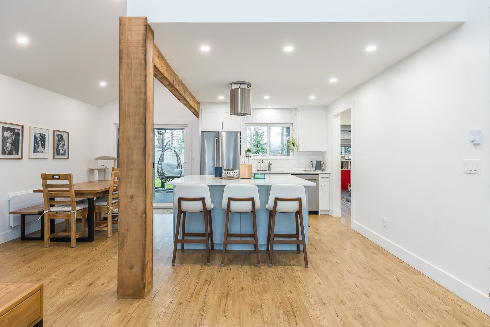 Listing Image 10