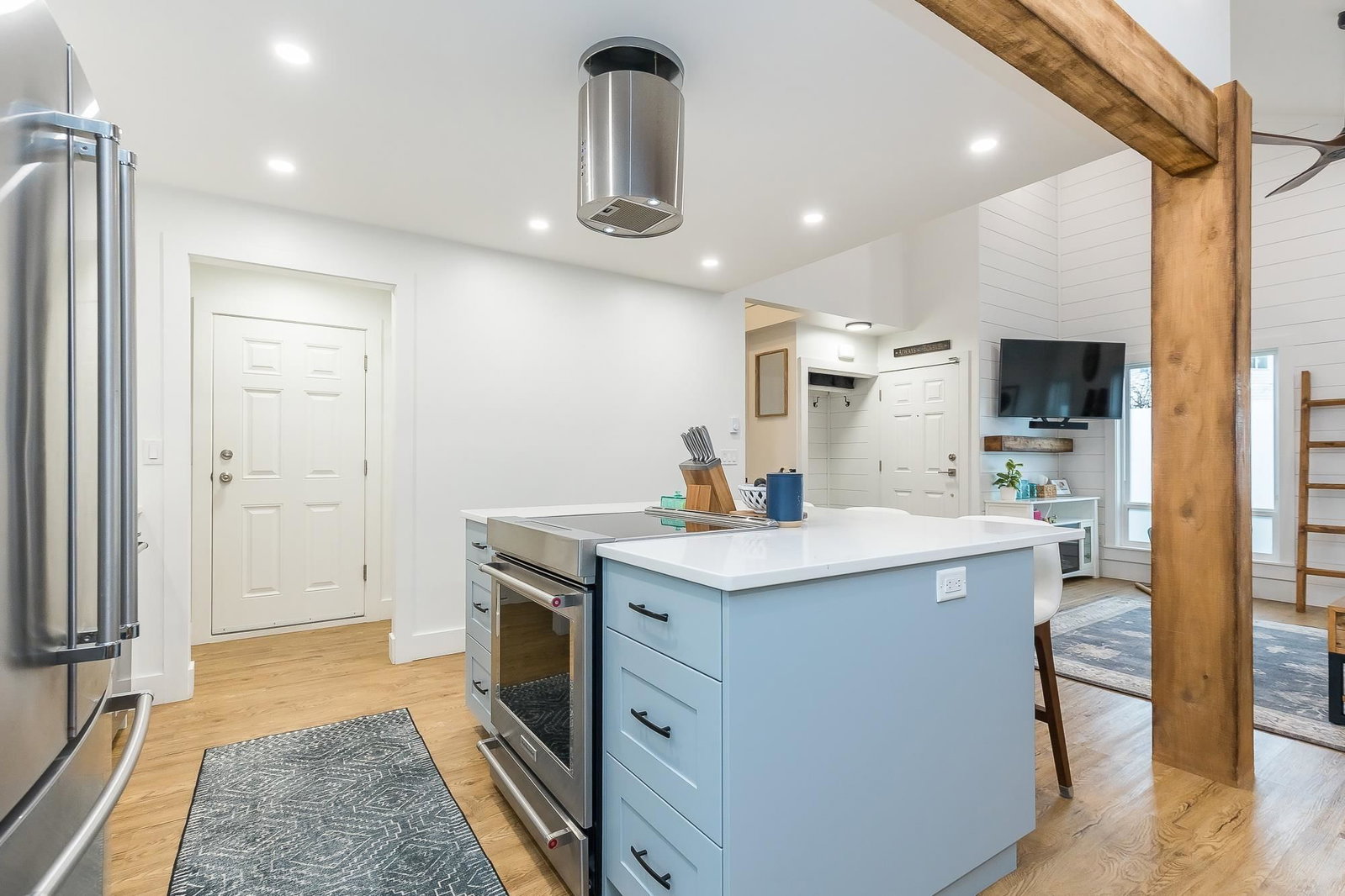 Listing Image 13