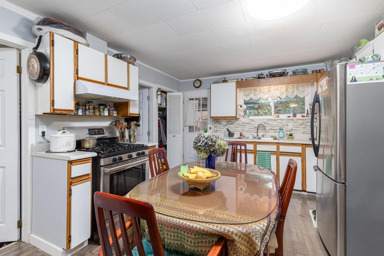 Listing Image 8