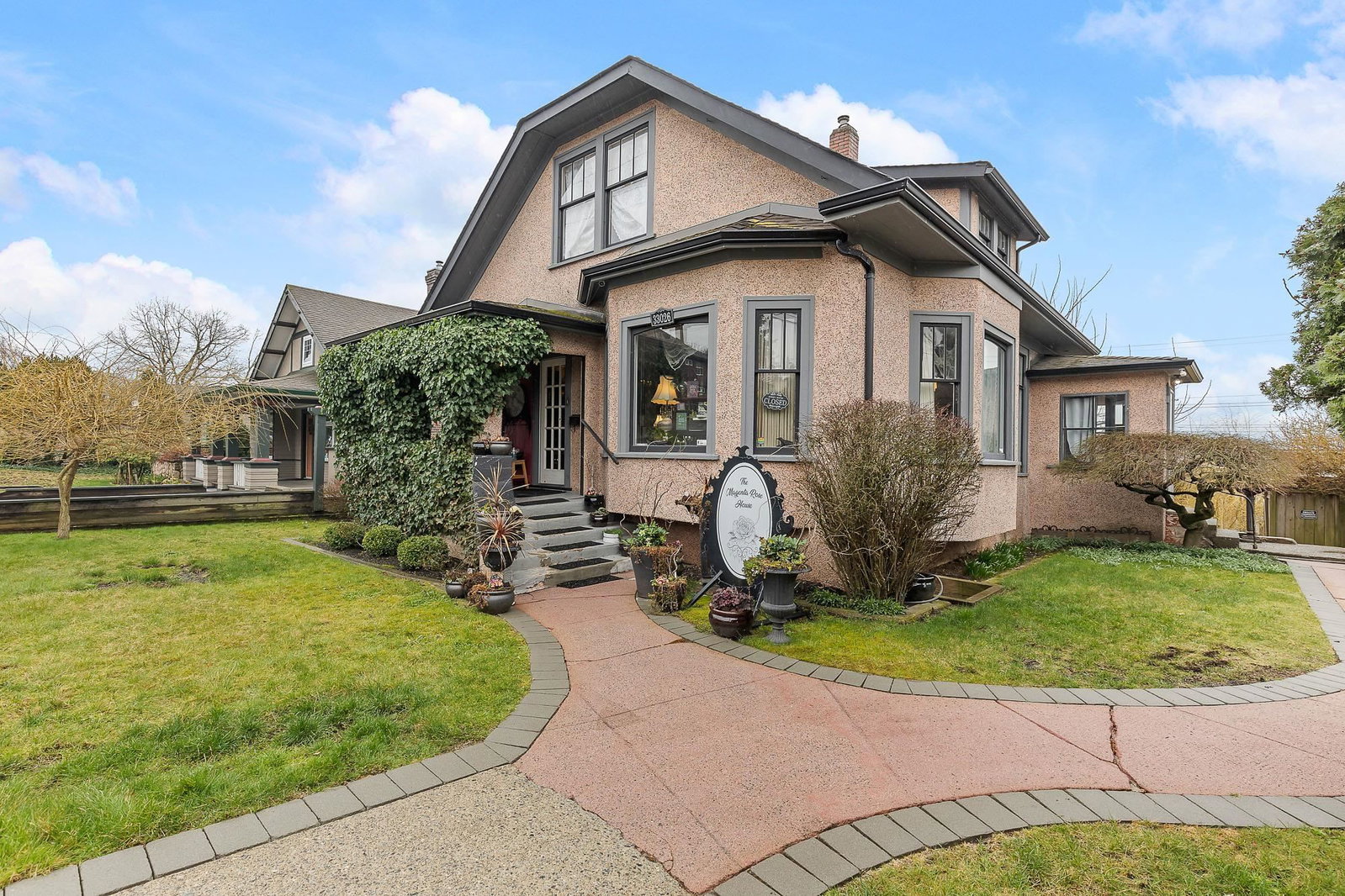 Listing Image 1