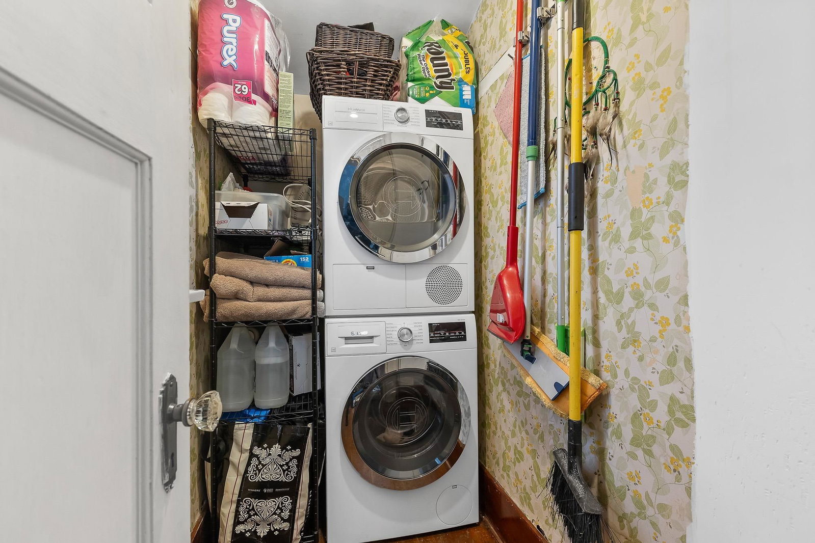 Listing Image 28