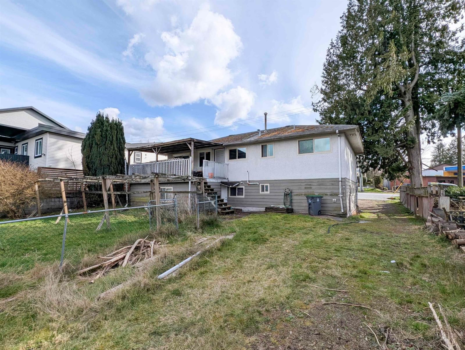 Listing Image 5