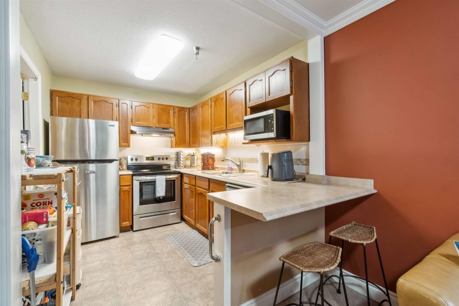 Listing Image 11