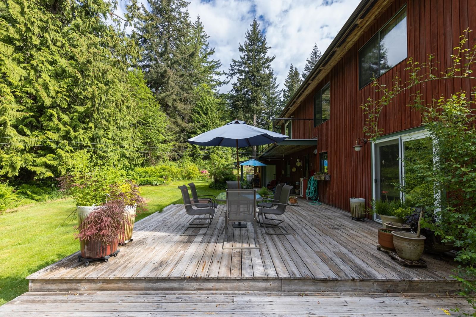Listing Image 4