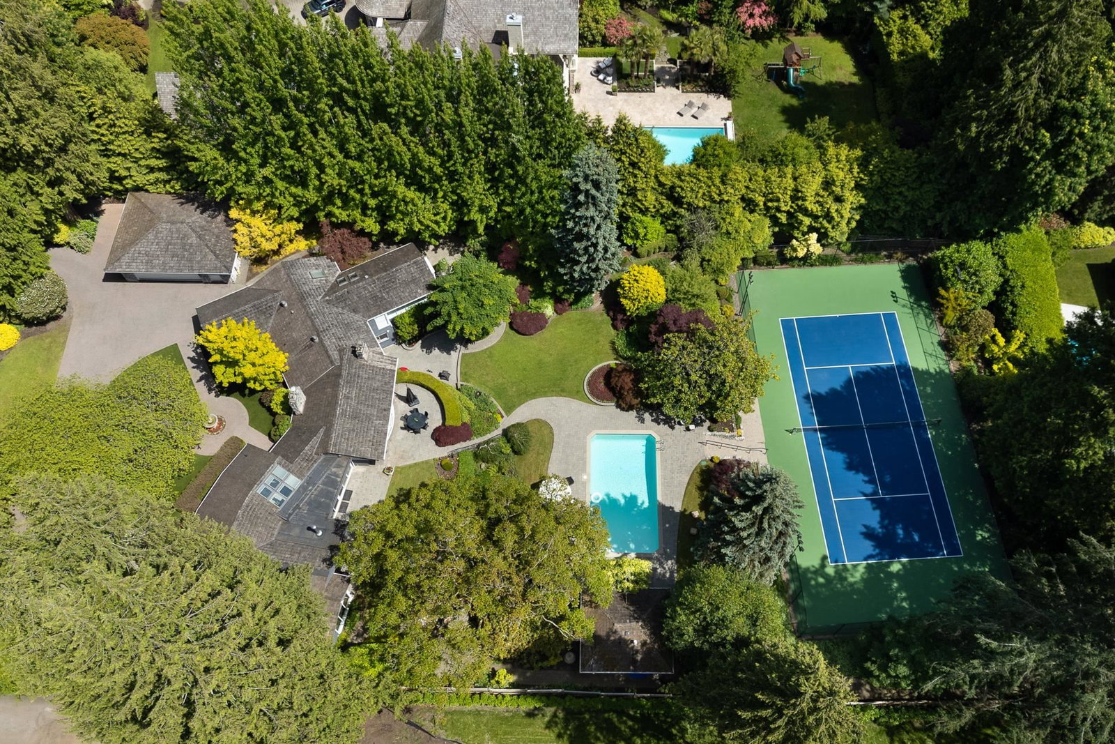 Listing Image 11