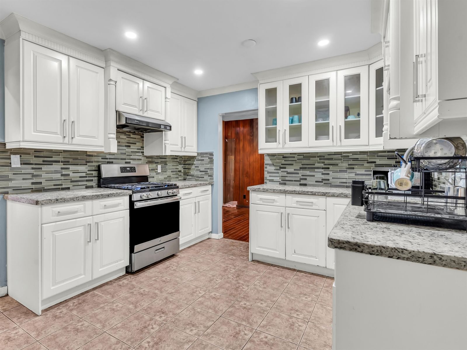 Listing Image 13