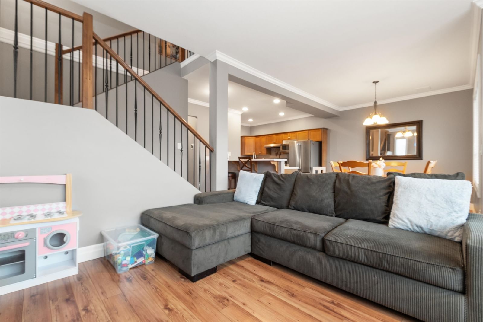 Listing Image 18