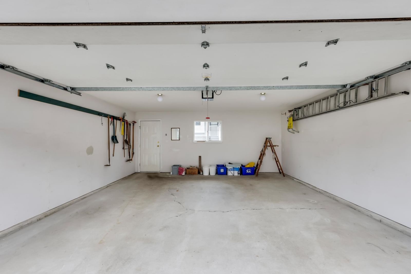 Listing Image 26