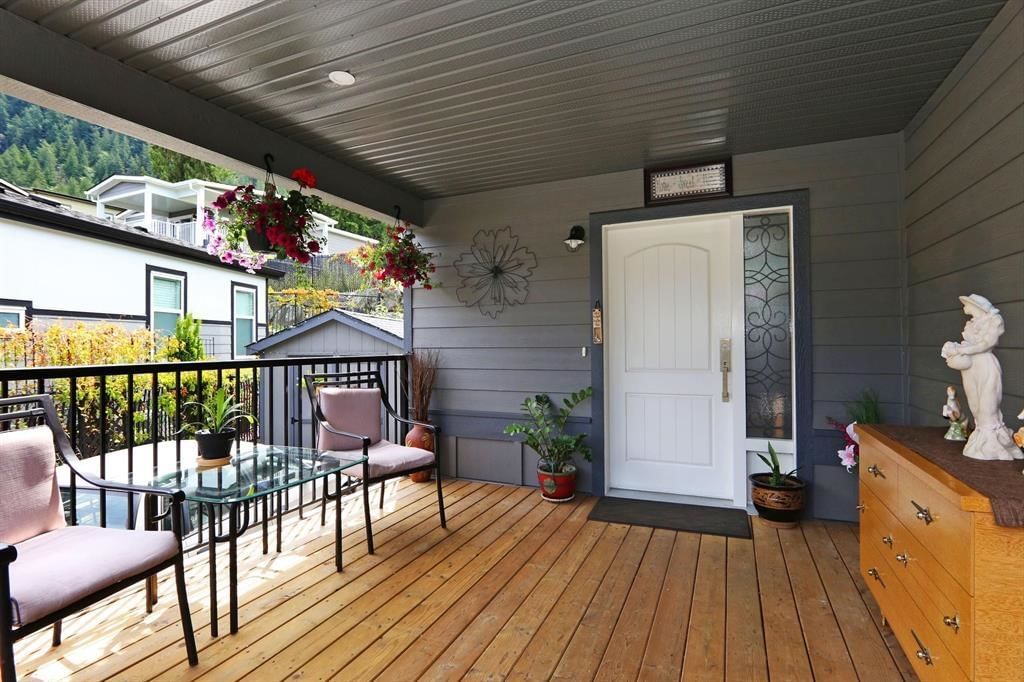 Listing Image 9