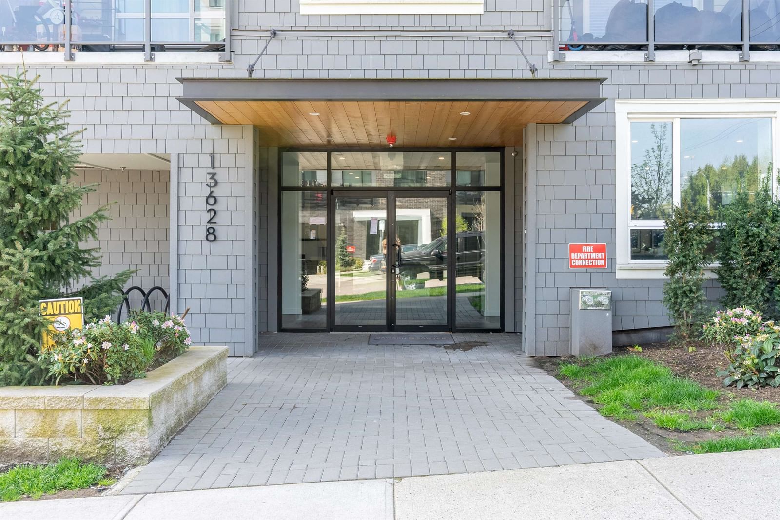 Listing Image 25