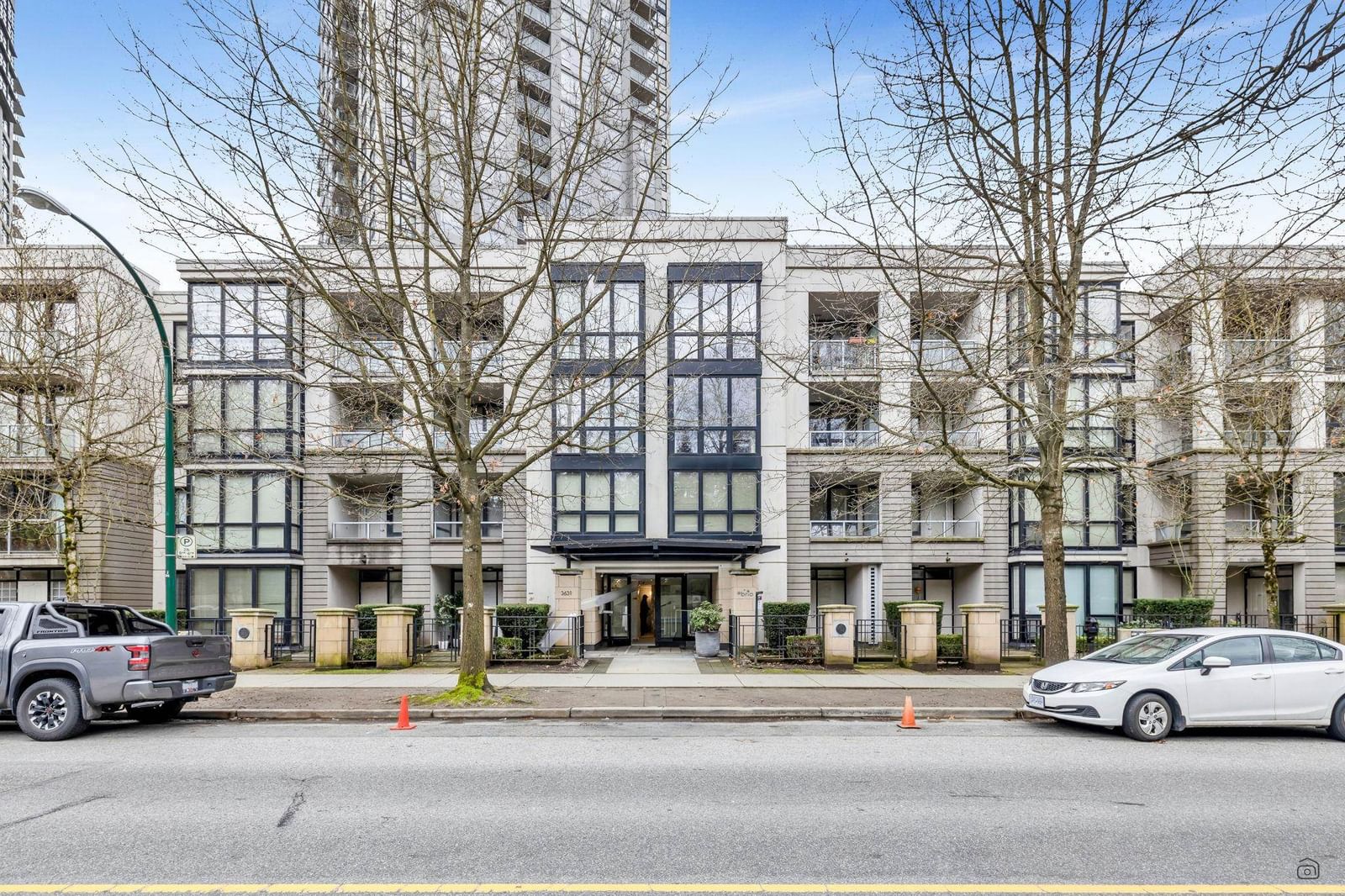 Listing Image 1