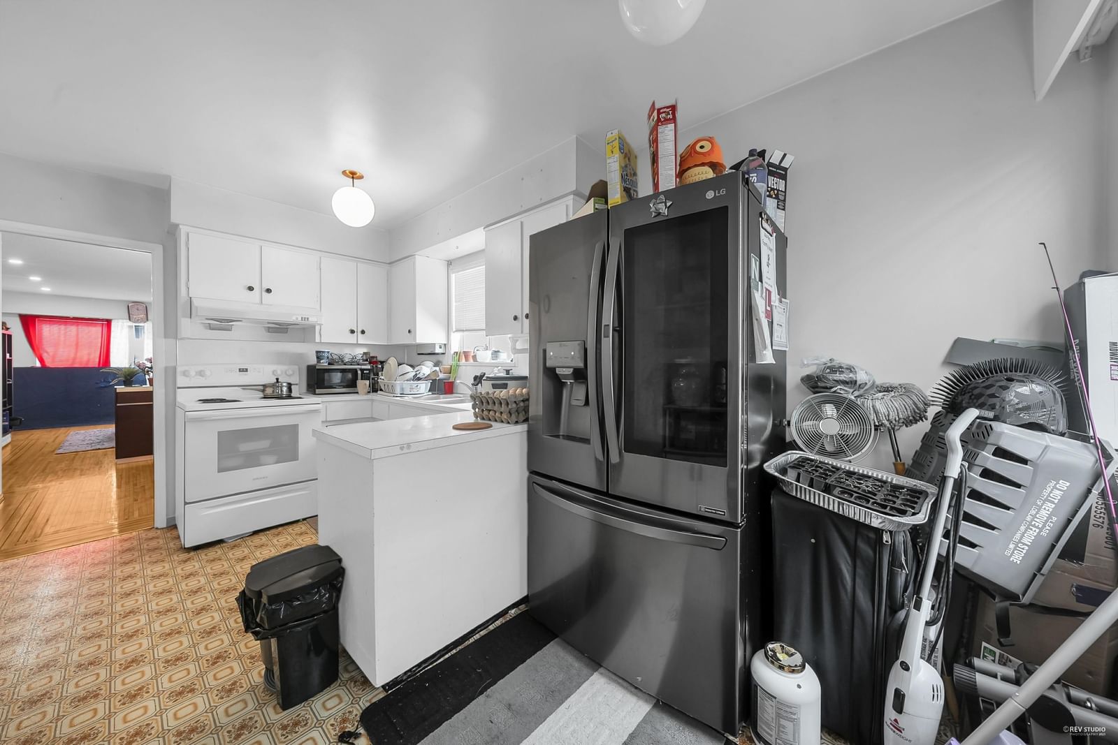 Listing Image 6