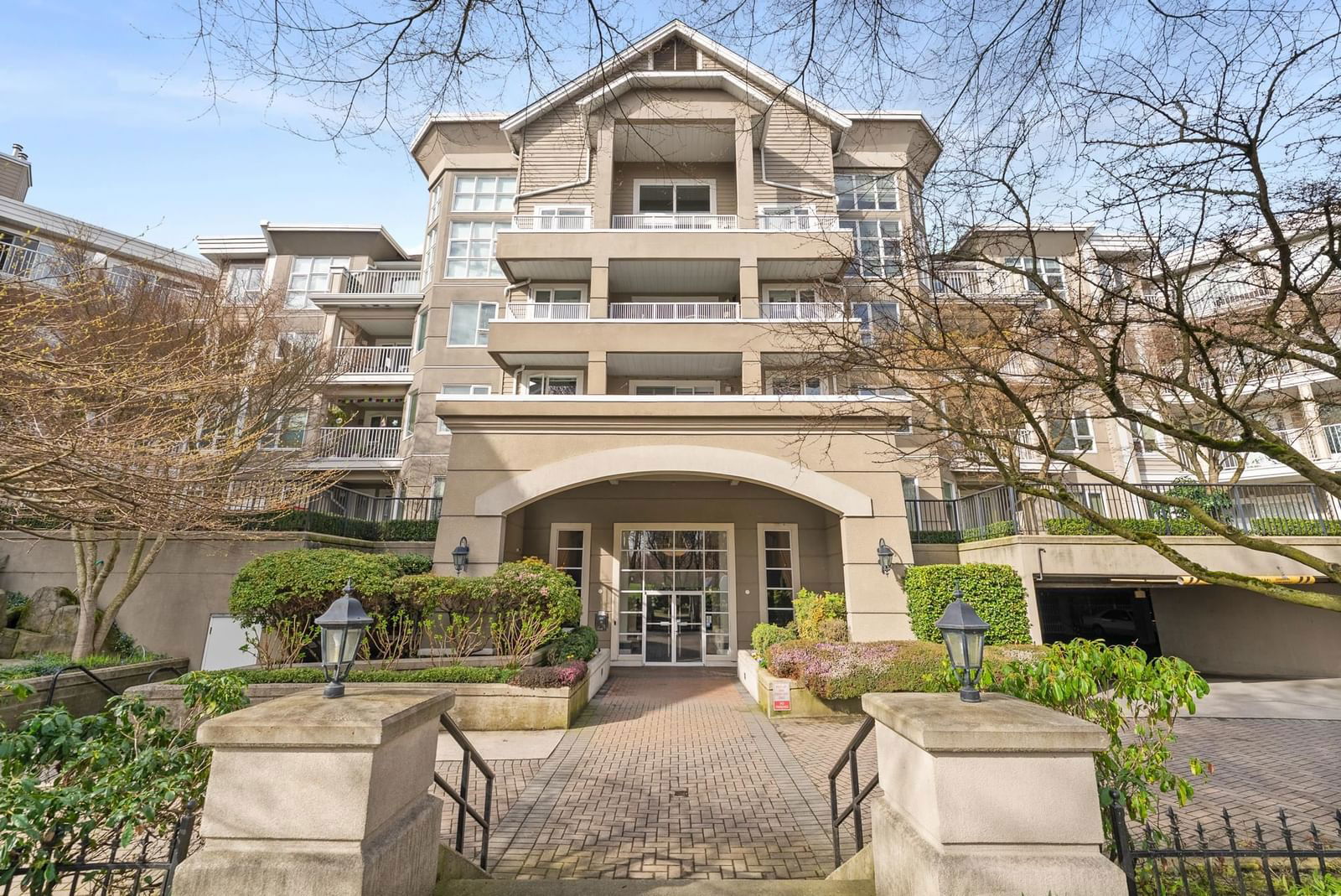 Image of home for listing MLS® R2981305