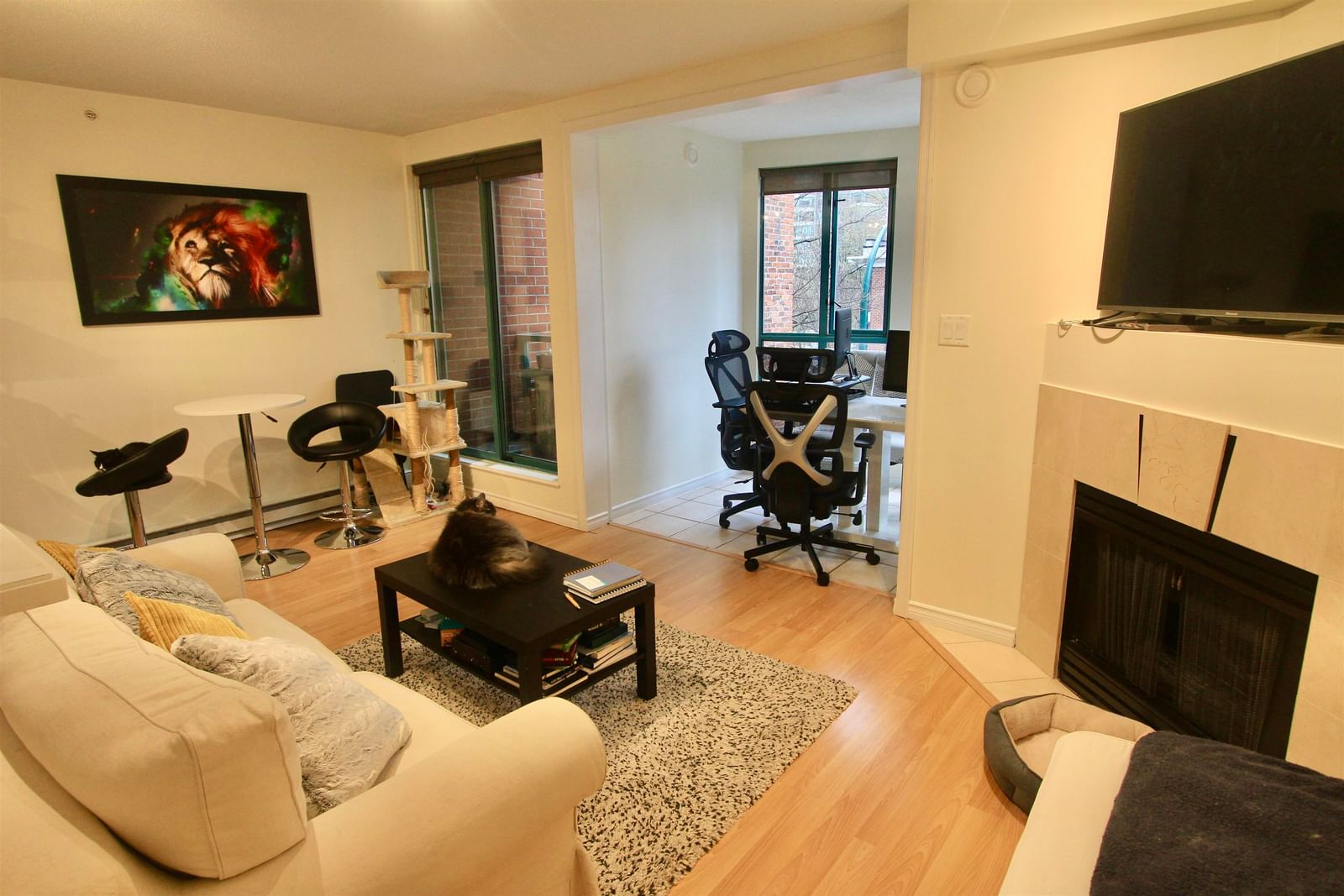 Listing Image 2