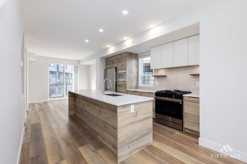 93 - 30530 Cardinal Avenue, Abbotsford, N0N 0N0 | Image 2