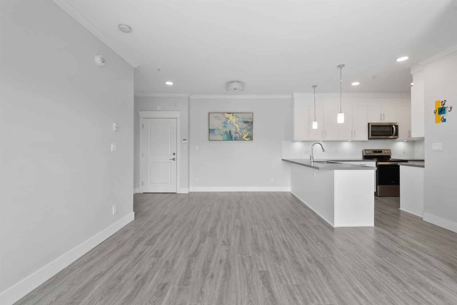 Listing Image 9