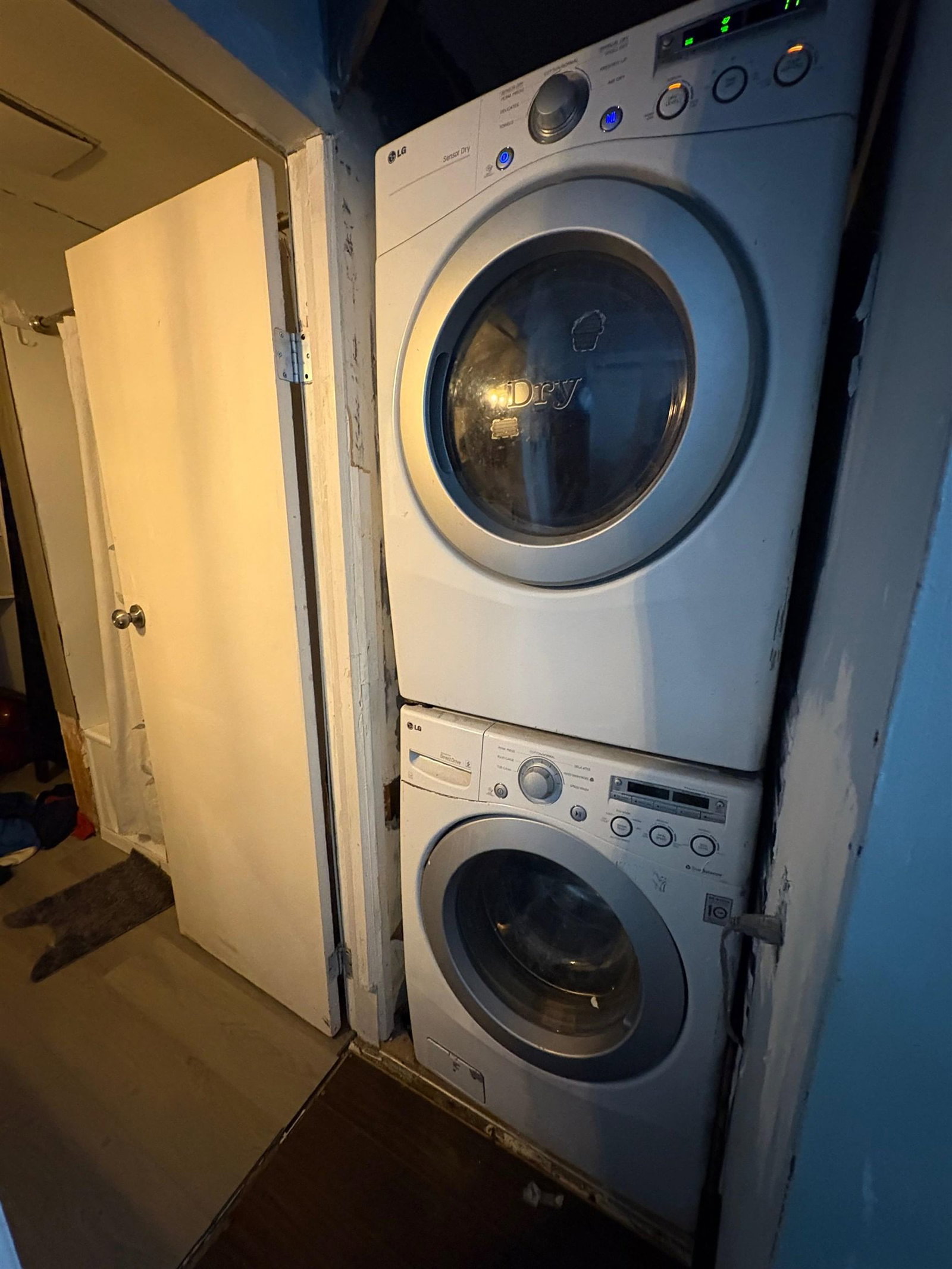 Listing Image 13