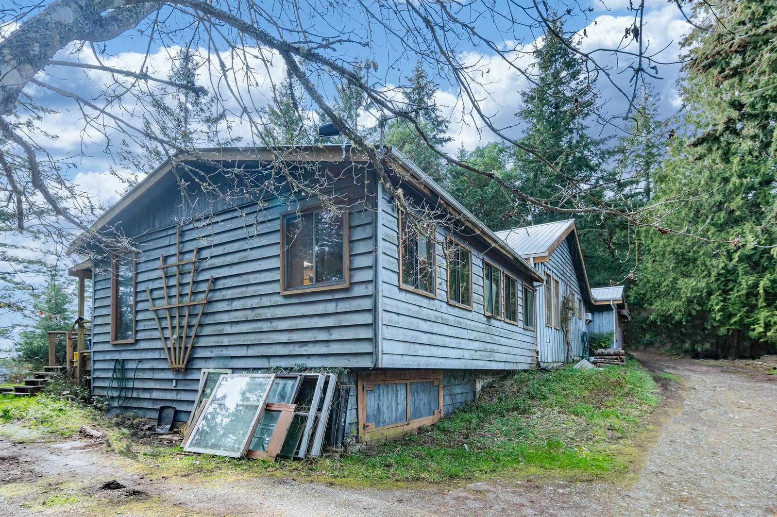 Listing Image 8
