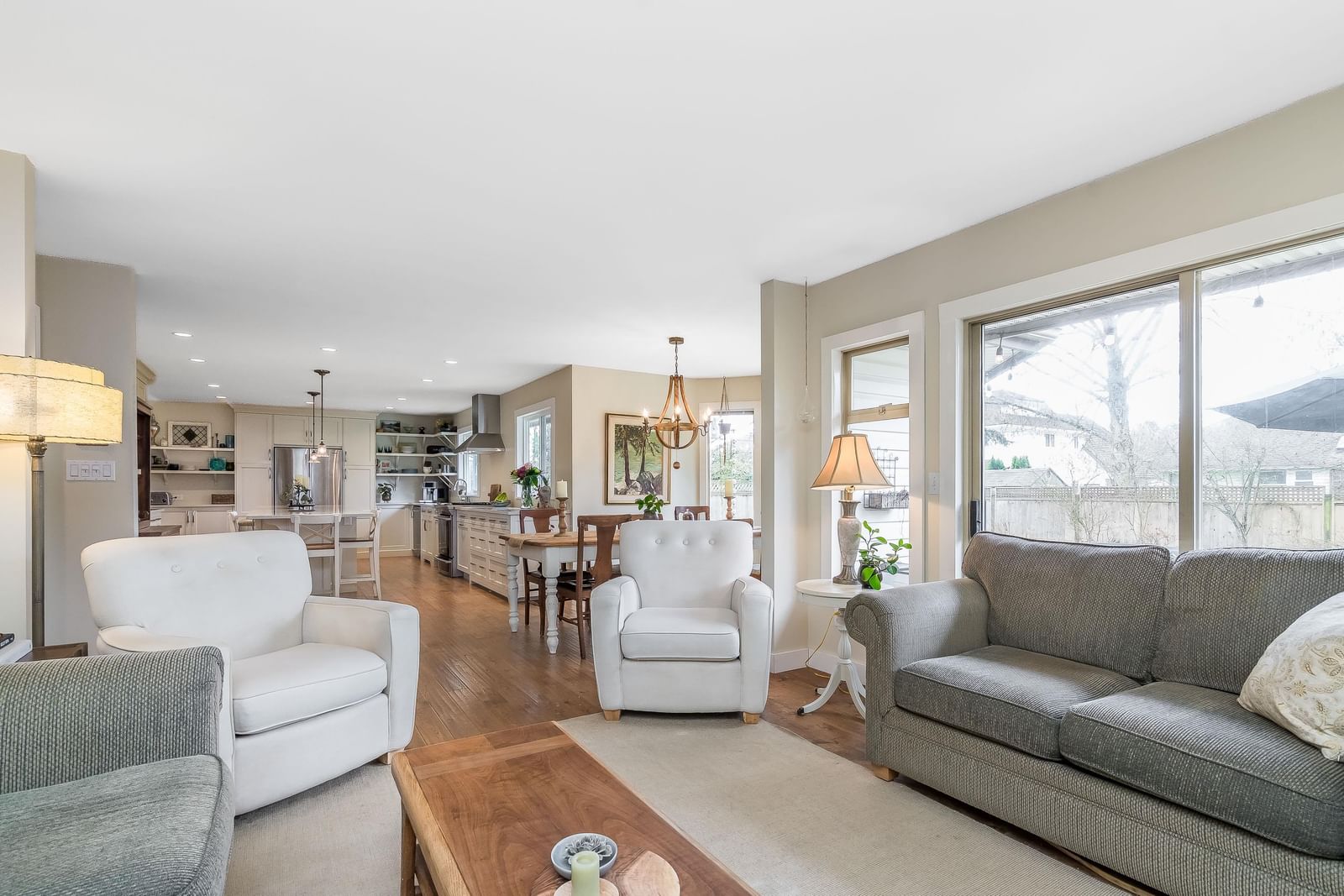 Listing Image 19