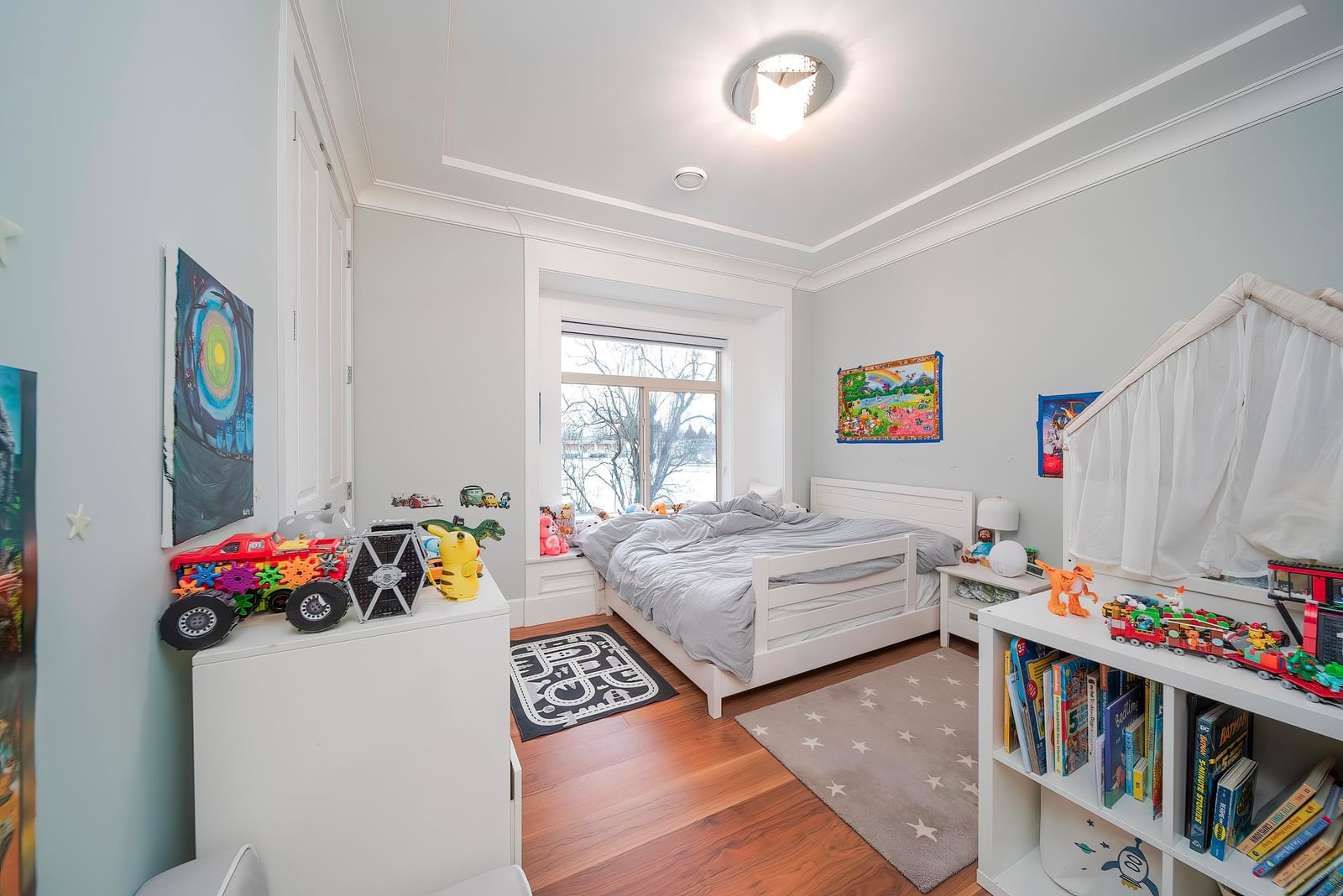Listing Image 12