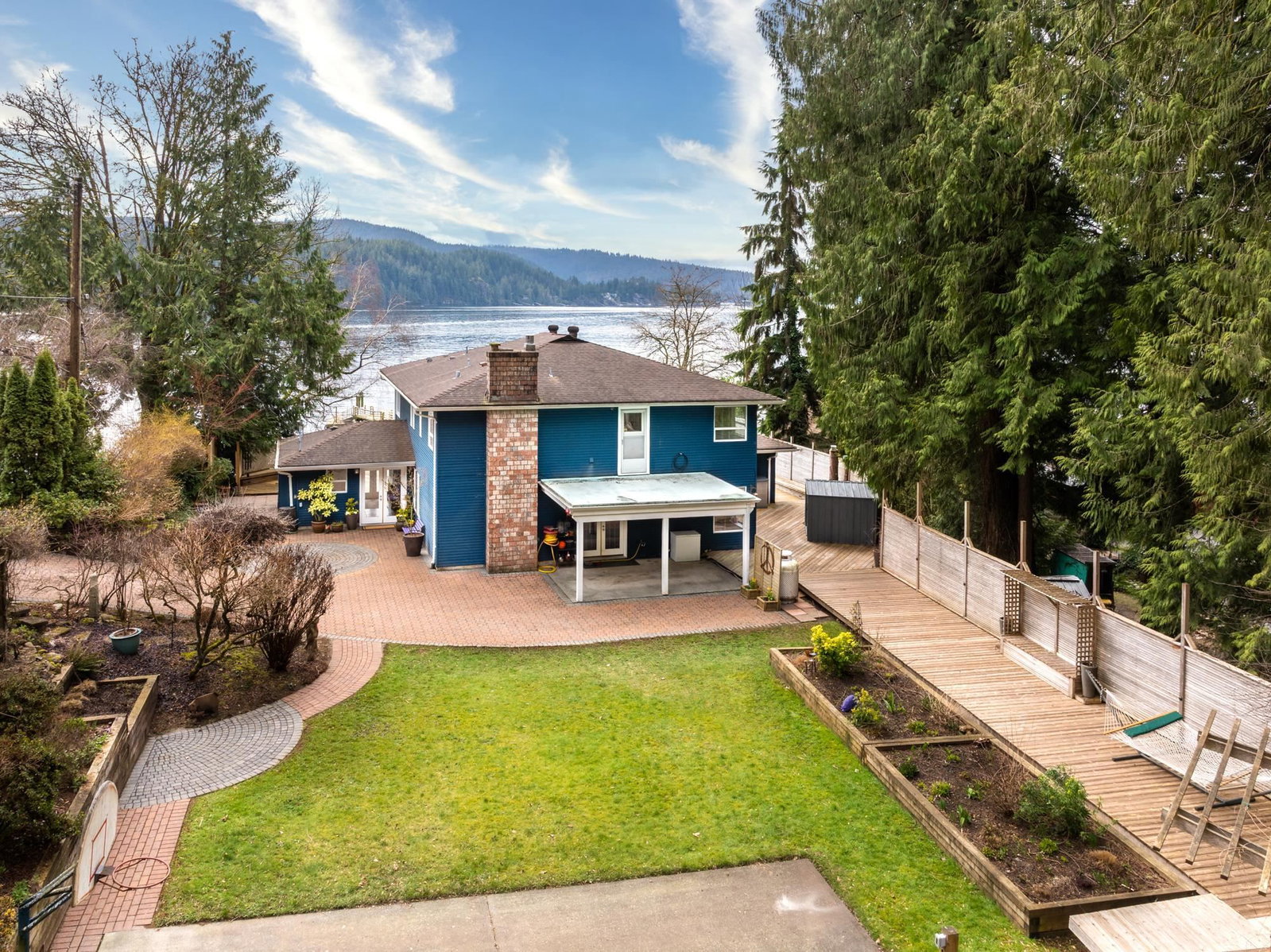 Listing Image 4